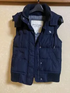 Abercrombie & Fitch ネイビー ダウンベスト Sサイズ