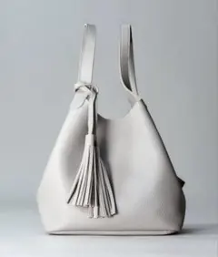 folka ハンドバッグ ライトグレー フリンジ付き トートバッグ