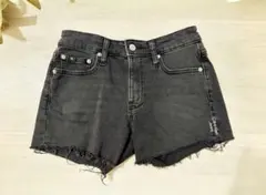 Calvin Klein Jeans ブラックショートパンツ