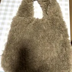 ベージュファートートバッグ