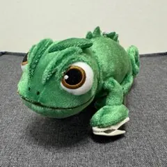 パスカル 肩のせぬいぐるみ 塔の上のラプンツェル ディズニー