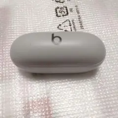 美品充電ケースBeats Solo Buds 充電器のサムネイル