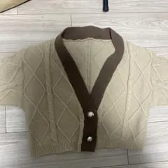 ベージュ ケーブルニットカーディガン