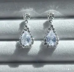 クリスタルイヤリング　ブライダル　パーティー