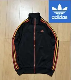 adidas essentials トラックジャケット 黒