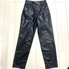 ZARA 裏起毛フェイクレザーパンツ ブラック