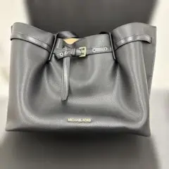 Item thumbnail for item 07bb738b-0f6b-4ba9-aafe-f380a6282183