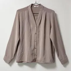 グラシア ハニーズ ピンクベージュ Ｖネック ブラウス シャツ