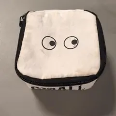 ユニクロ　ANYAHINDMARCH ミニスクエアポーチのサムネイル