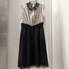 レース付け襟のベージュ黒パーティードレス★結婚式