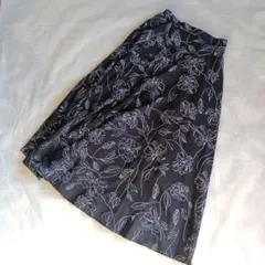 レディース ロング フレアスカート黒 花柄 美品 エレガント 上品