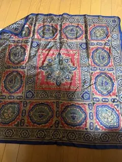 シルク　スカーフ