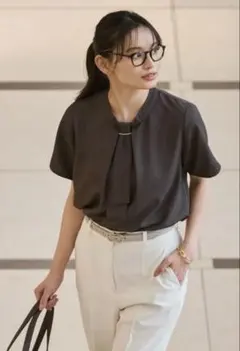 ほ*た様 【美品✴️】ORIHICA オリヒカ 半袖 ブラウスSサイズのサムネイル