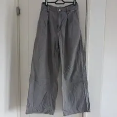 グレーワイドパンツ