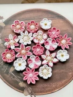 ちりめん花パーツ18個 いろいろセット 名前旗　かんざし　吊るし飾り　ピンク②