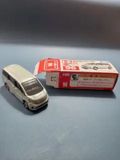 トミカ HONDA ステップワゴン 2016