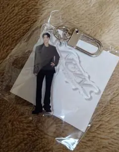 SEVENTEEN NEW カプセルトイ アクリルキーリング　ドギョム