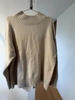 GU ベージュ リブ編み ハイネック ニット XL