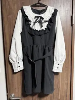 ♡ . DearMyLove フリル付き黒白ワンピース 長袖 . ♡