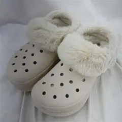 ★crocs Bae Lined Clog ファー付きサンダル ベージュ系