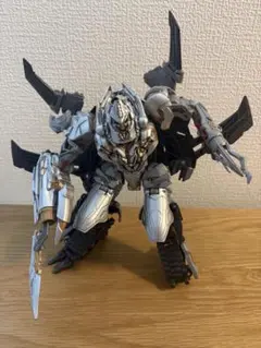 トランスフォーマー メガトロン フィギュア