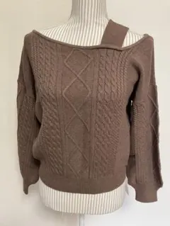 dazzlin セーター オフショルダー ケーブル編み ニット ブラウン