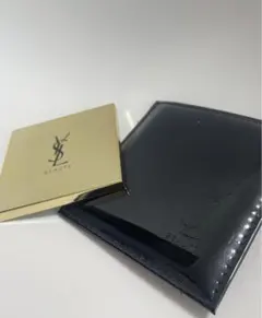 【新品未使用】【イブサンローラン】　ミラー