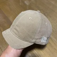 ツバの短いキャップ