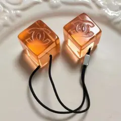 Chanel ロゴ入りオレンジヘアゴム
