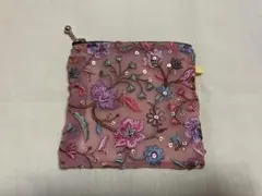 刺繍入りポーチ　一点物