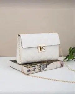 SHEIN ホワイト キルティング ショルダーバッグ