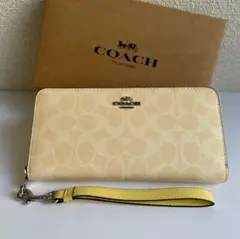 COACH コーチ 長財布 シグネチャー イエロー 化粧袋・紙袋付 未使用品