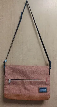 ムスタッシュ ショルダーバッグ MOUSTACHE サコッシュのサムネイル