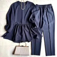 極美品♪フロリア ペプラムブラウスパンツセットアップ S 紺 定価1.5万円