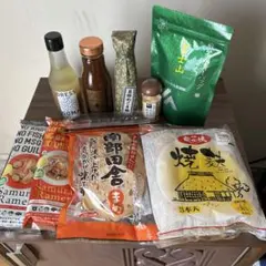 各地の調味料・食品・お菓子詰め合わせ　9点まとめ売り！　お試しにいかがですか？のサムネイル