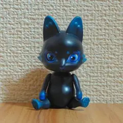 ブラック＆ブルー 猫型ミニフィギュア