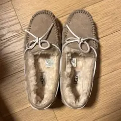 UGG ベージュ モカシン