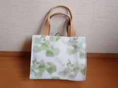 Item thumbnail for item bc12b156-edc6-4c10-81f6-c707e55388a9