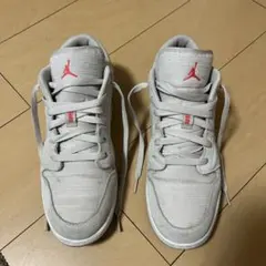 NIKE Air Jordan 1 Low BG Desert Sand25cmのサムネイル