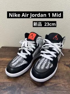 Nike Air Jordan 1 Midスニーカー (23cm)ジュニア
