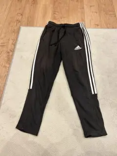 adidasジャージパンツ　黒　Lサイズ
