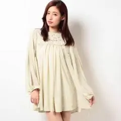 Snidel オリジナル刺繍ワンピース