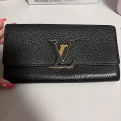 新品、未使用☆ルイヴィトン　財布 明日着 限定 パイソン 茶x金LVロゴ♪ 長財布 ZIPPY ルイヴィトン