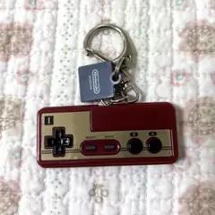 Nintendo ゲームハードキーホルダーコレクション　ファミリーコンピュータ