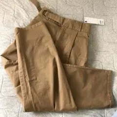 新品タグ付き美品guチノグルカテーパードパンツ　S