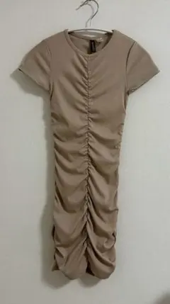 H&M タイト ミニワンピース