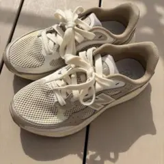 限定値下げ！New Balance フレッシュホーム アリシスニーカー