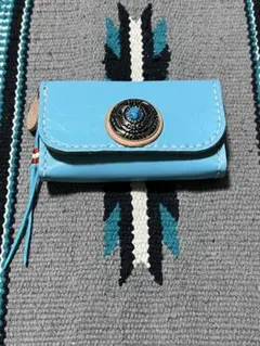 レザーとコンチョのカードケース　マルチケース　ライトブルー　ハンドメイド