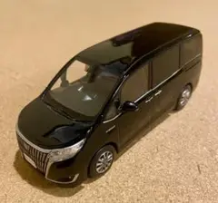 新品　TOYOTA　エスクァイア　サンプルカー　　箱付き　後期モデル　非売品 Amazon | 1/30 トヨタ 新型エスクァイア Esquire 後期
