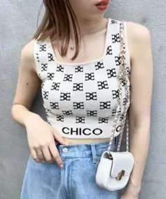 【Chico】総柄裾ロゴクロップドタンクトップのサムネイル